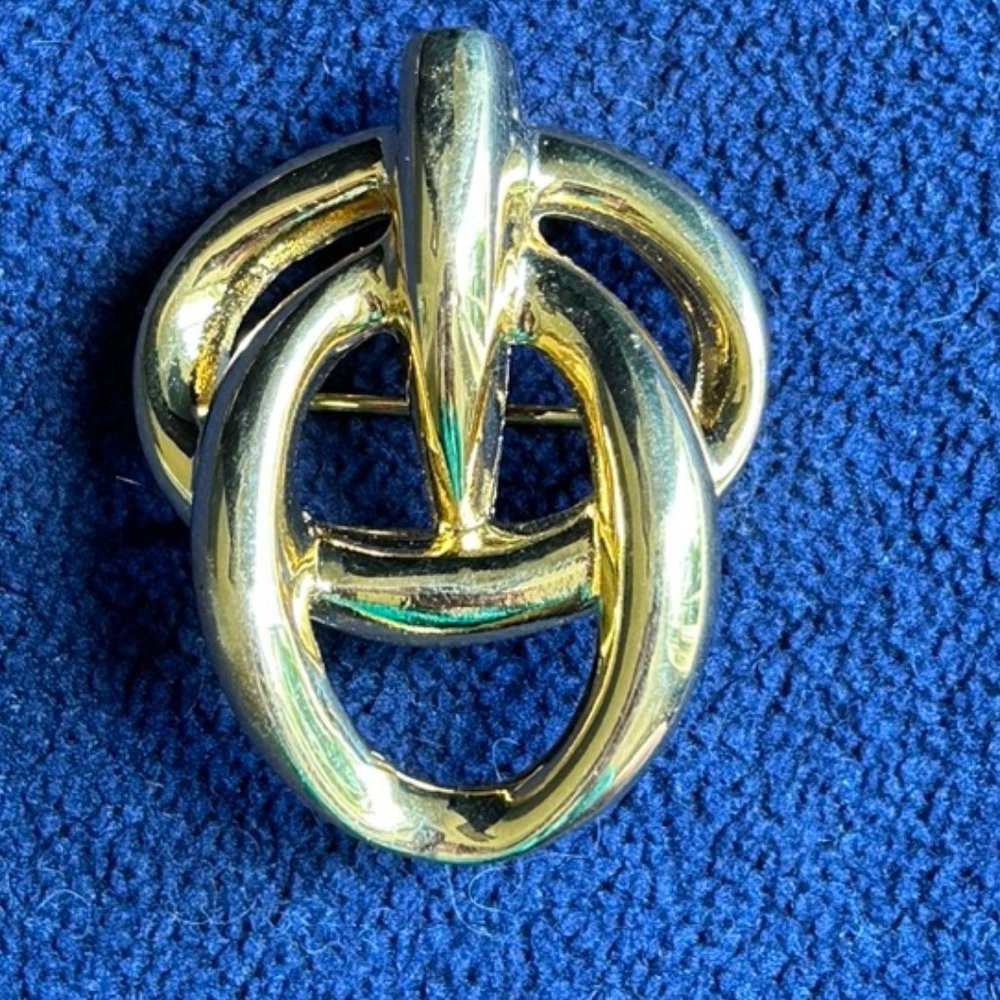 Vintage Signed Dotty Smith Gold Tone Chunky Scarf Clip